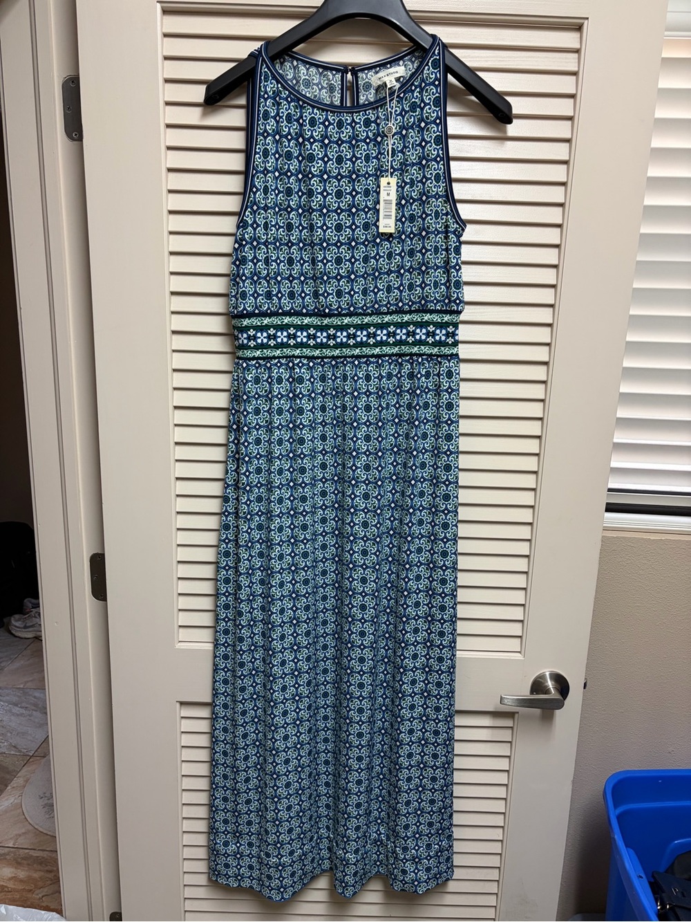 Max Studio Maxi Dress M NWT Blue Green Medallion Boho Sleeveless $98 MSRP Summer
